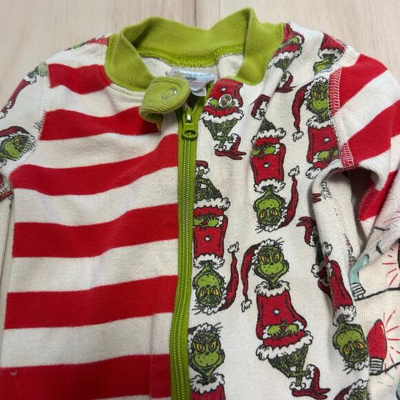 Hanna Andersson Set of 2 Christmas One Piece Zip Up Pajamas 18-24 Months - Picture 3 of 6